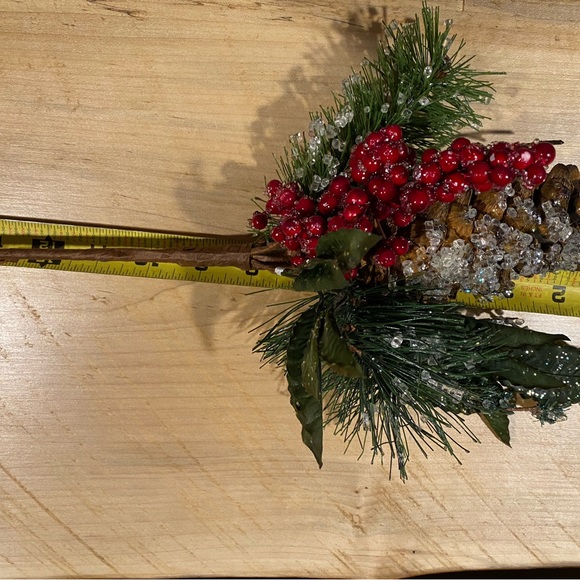 Christmas Holiday Berry, pine cone, pine and frozen ice sprays - Picture 4 of 6